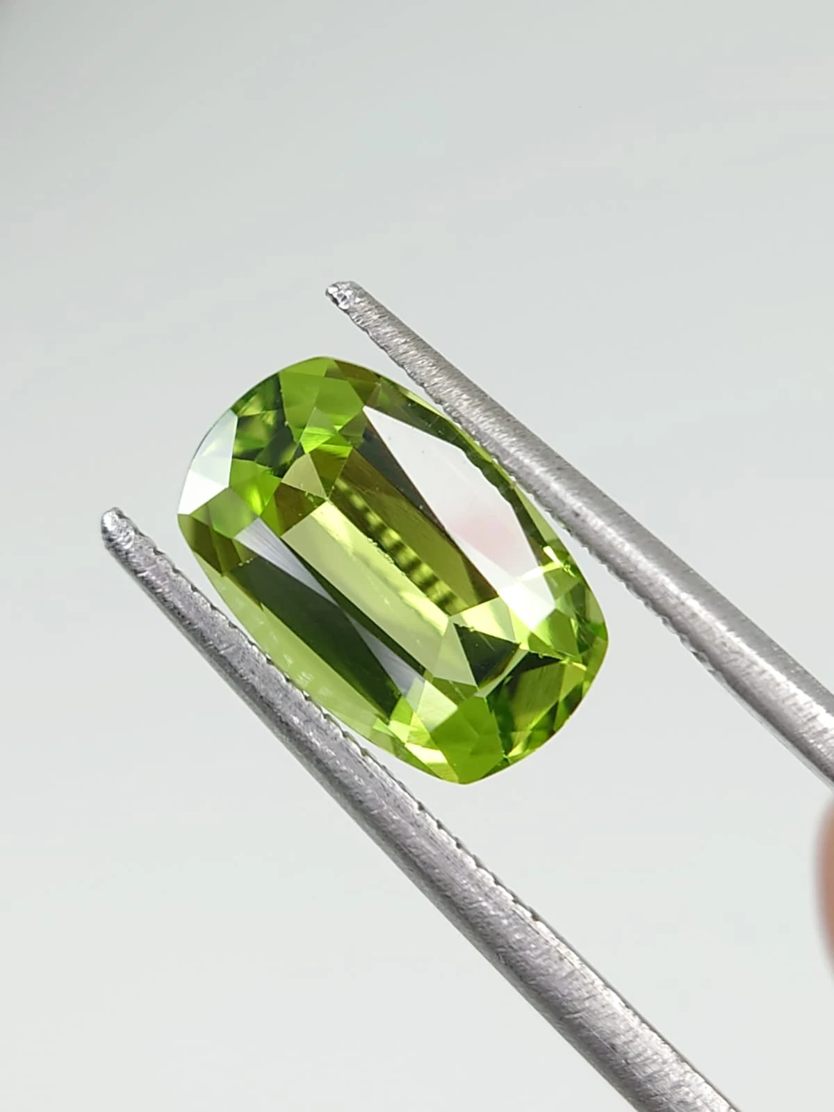 2.5ct Natural Green Peridot from Pakistan — view 1